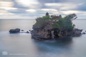 Der Tempel Tanah Lot an Balis Südwestküste